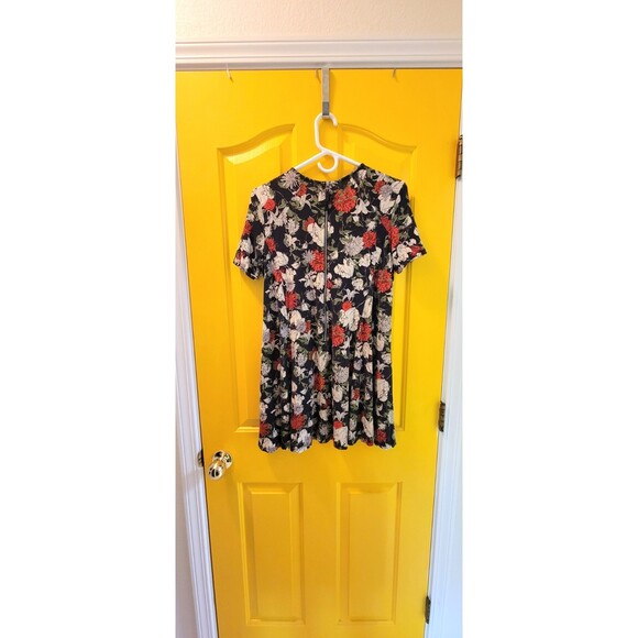 Zara Floral Dress - Picture 2 of 6